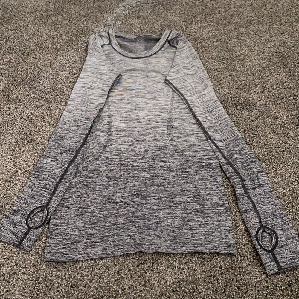 Lululemon swiftly tech long sleeve